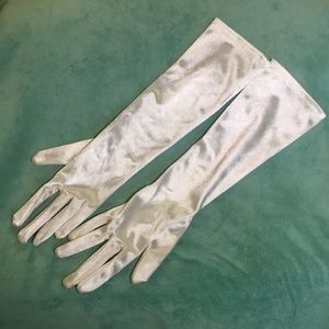 Vintage inspired ivory satin gloves